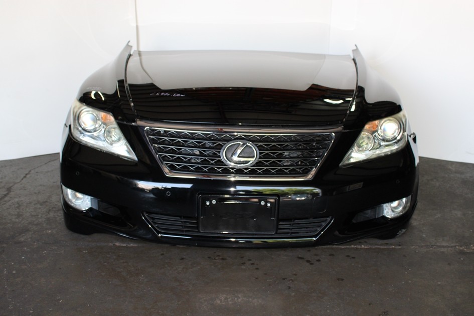 JDM 2009-2012 LEXUS LS460 FRONT END CONVERSION NOSE CUT ( part out )
