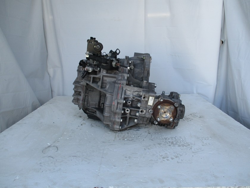 JDM 2011-2014 TOYOTA SIENNA 3.5L ALL WHEEL DRIVE AUTOMATIC TRANSMISSION ( U660F )